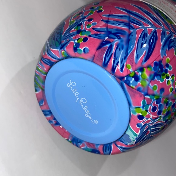 New Lilly Pulitzer INSULATED STEMLESS TUMBLER - Picture 2 of 3
